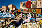 Marrakech - Suq della medina settentrionale.